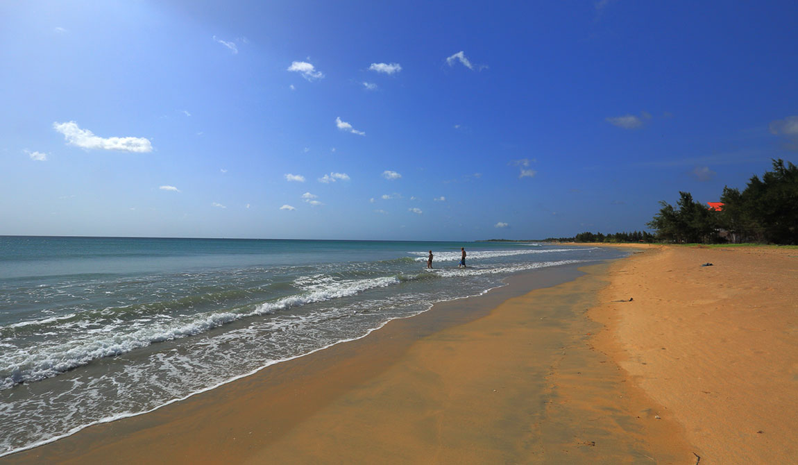 Nilaveli Beach in Sri Lanka - Beach Destinations in Sri Lanka - Sri Lanka Beach Destinations - Sri Lanka Beaches - Beach Hotels in Nilaveli - Nilaveli Beach Hotels - Things to do in Nilaveli - Nilaveli Beach Stay