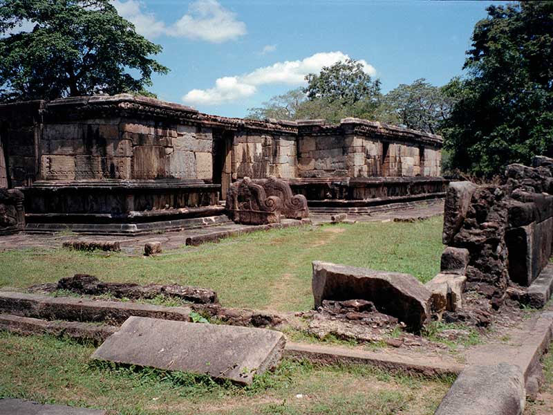 Visit Hatadage on your trip to Polonnaruwa or Sri Lanka, Hatadage in Polonnaruwa, Picture of Hatadage, Polonnaruwa, Hetadage And Atadage, Hatadage Polonnaruwa, polonnaruwa in Sri Lanka
