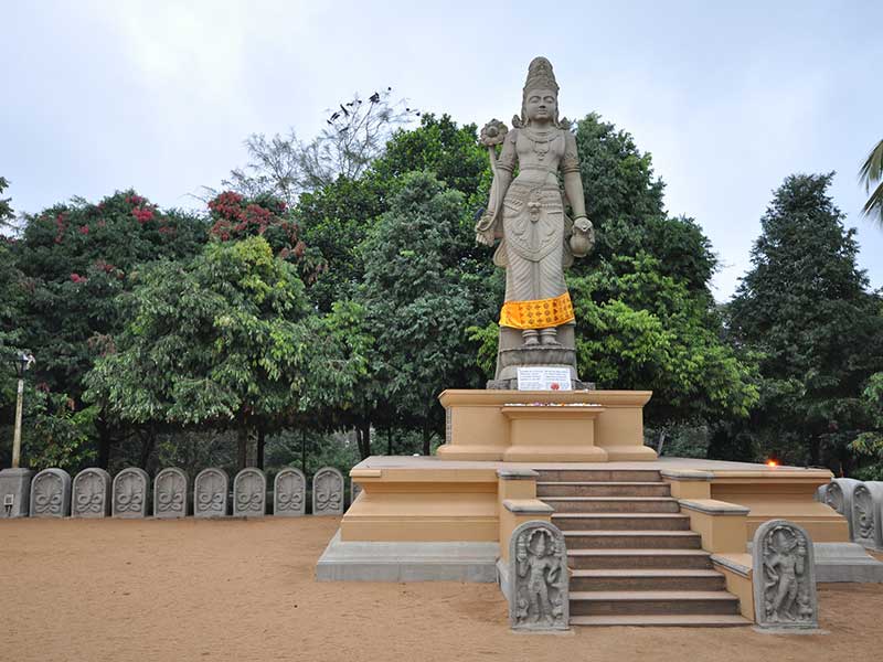 Kelaniya Temple - Sri Lanka - Kelaniya Royal Temple - Visit Kelaniya Raja Maha Vihara on your trip to Colombo - Kelaniya Raja Maha Viharaya - Visit Kelaniya Raja Maha Vihara