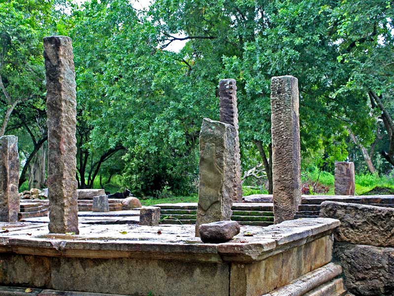 Magul Maha Viharaya, Ampara in Sri Lanka - Magul Maha Viharaya Lahugala - Buddhist Places in Sri Lanka - Magul Maha Viharaya Ancient Temple - Visit Magul Maha Viharaya on your trip to Eastern Province - Magul Maha Viharaya Sri lanka - Ancient Buddhist temple - Lahugala Magul Maha Viharaya - Magul Maha Viharaya, Eastern, Sri Lanka