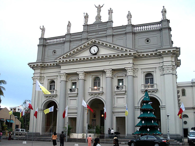 Visit St Lucia's Cathedral, St. Lucia's Cathedral, Colombo, Historical Churches in Colombo