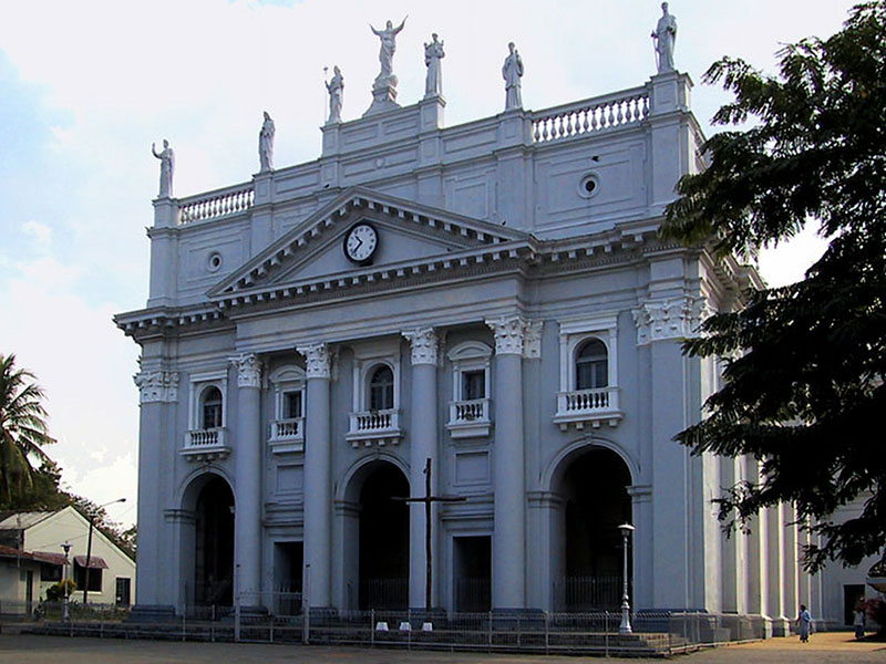 Visit St Lucia's Cathedral, St. Lucia's Cathedral, Colombo, Historical Churches in Colombo