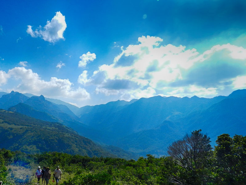 Knuckles Mountain Range trips in Sri Lanka - Knuckles Trekking Trips in Sri Lanka - Knuckles Mountain Range in Sri Lanka - Knuckles Tours in Sri Lanka - Sri Lanka Trekking Trips