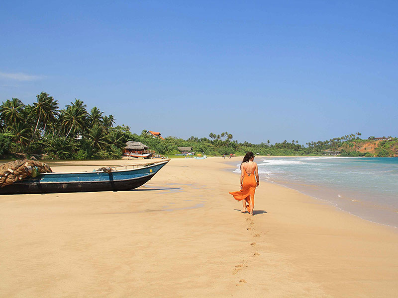 Talalla Beach in Sri Lanka - Beach Destinations in Sri Lanka - Sri Lanka Beach Destinations - Sri Lanka Beaches - Beach Hotels in Talalla - Talalla Beach Hotels - Things to do in Talalla - Talalla Beach Stay